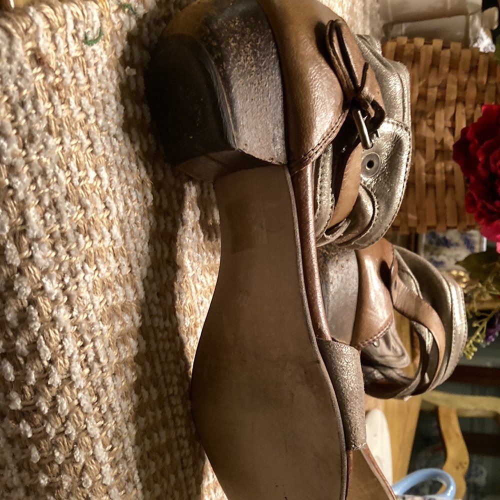 Women’s MiZ Mooz ankle sandals - Picture 10 of 14